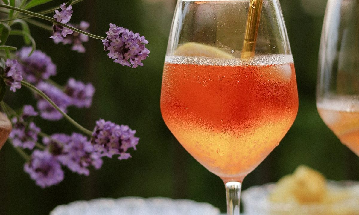 Aperol Spritz Royal - recette de cocktail